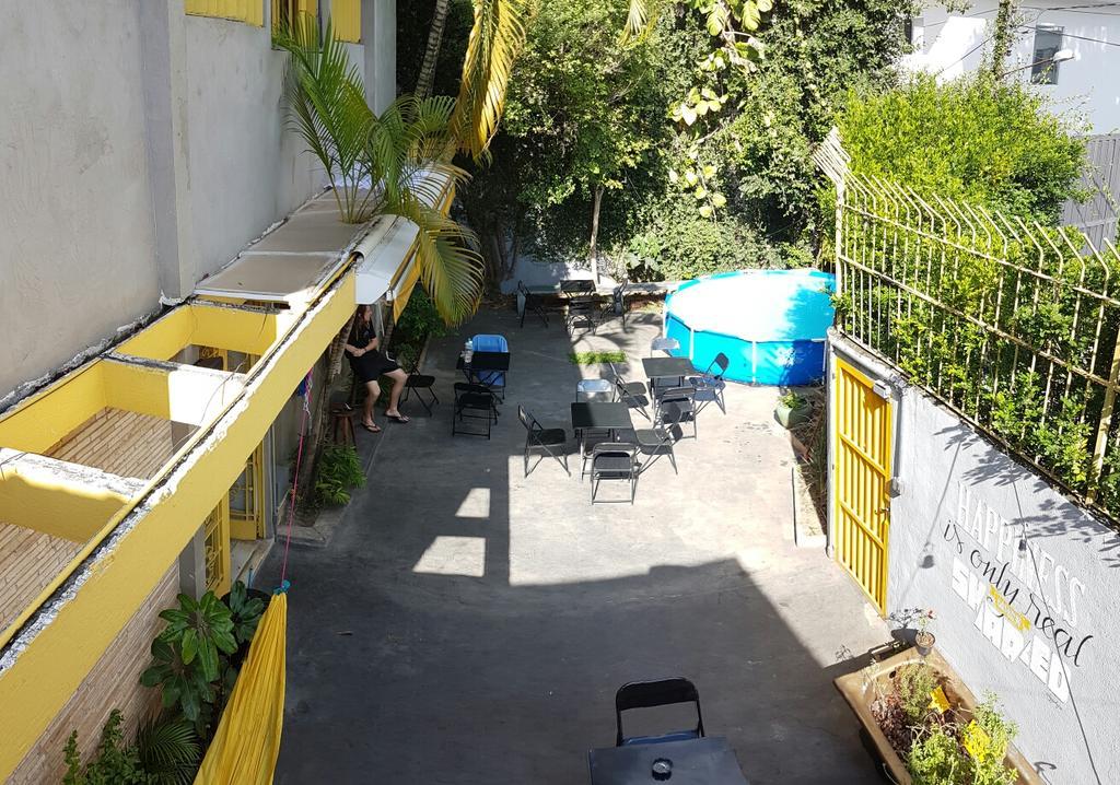 The Pod Sp & Bar *